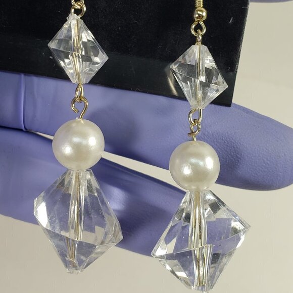 Clear Twisted Bead Drop Earrings w/ Off-White Accent Modern Statement Dangle - Picture 7 of 8